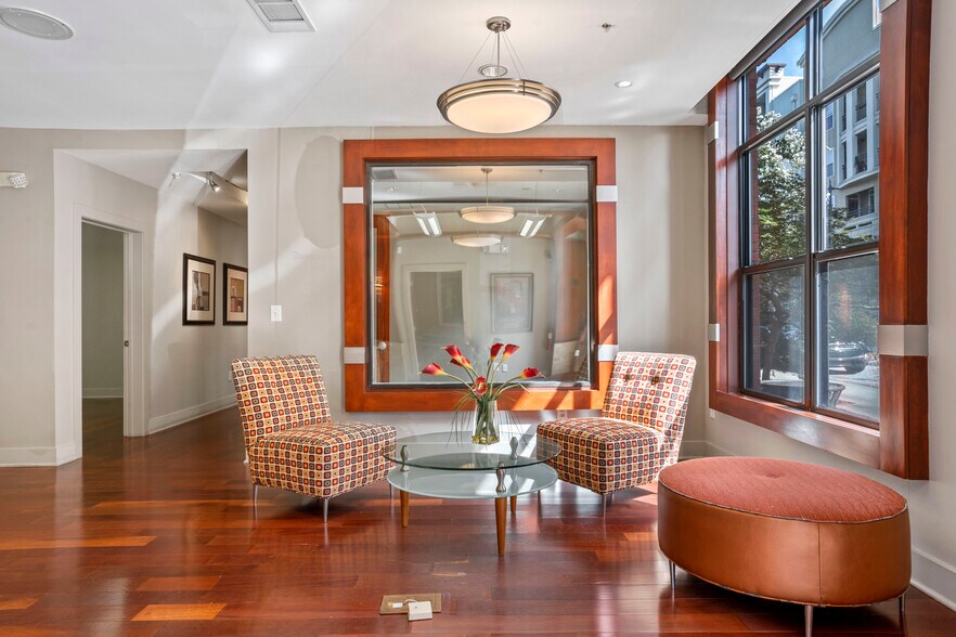 More Photos Of 400 17th St NW, Atlanta Apartments For Lease