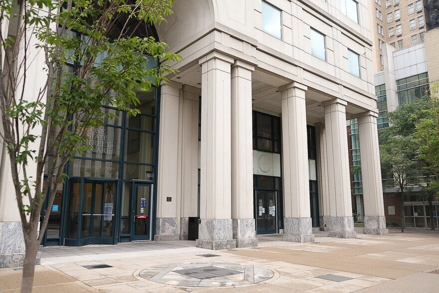 More Photos Of 50 W State St, Trenton Office For Lease
