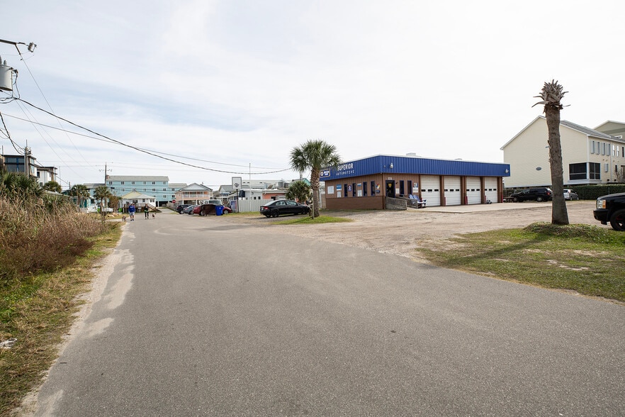 More Photos Of 105-109 Sumter Ave, Carolina Beach Land For Sale