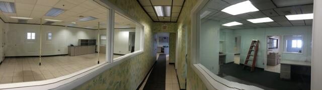 More Photos Of 35 Central Dr, Farmingdale Warehouse For Lease