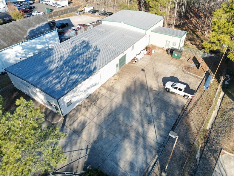 More Photos Of 737 Industrial Park Dr, Newport News Warehouse For Sale