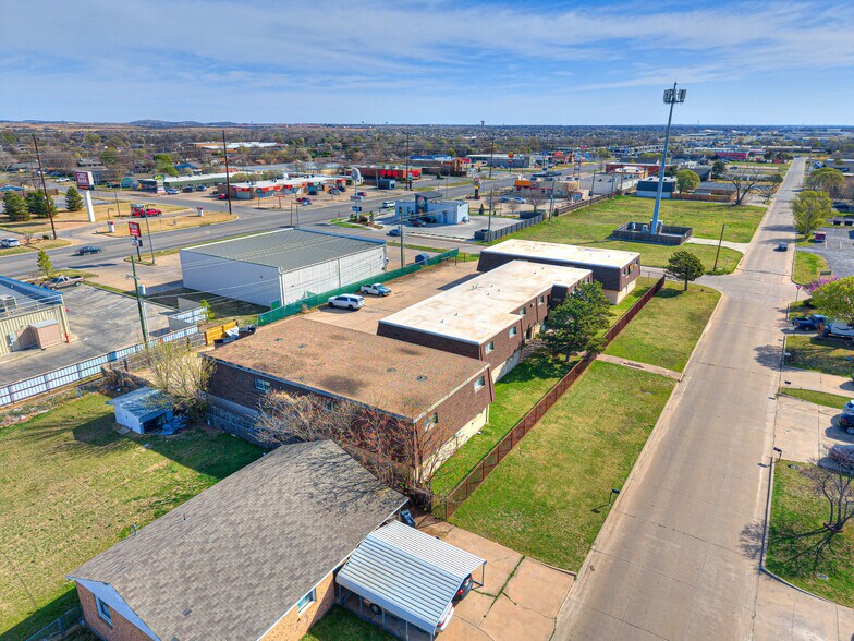 More Photos Of 6401 NW Oak Ave, Lawton Apartments For Sale