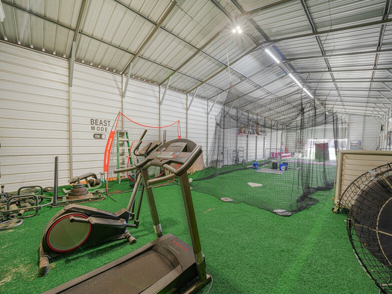 More Photos Of 109 N 3rd St, Eagle Lake Storefront Retail Office For Sale