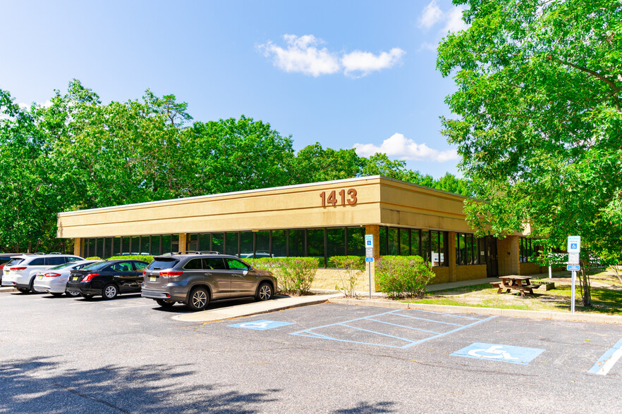 Primary Photo Of 1413 Cantillon Blvd, Mays Landing Office For Sale