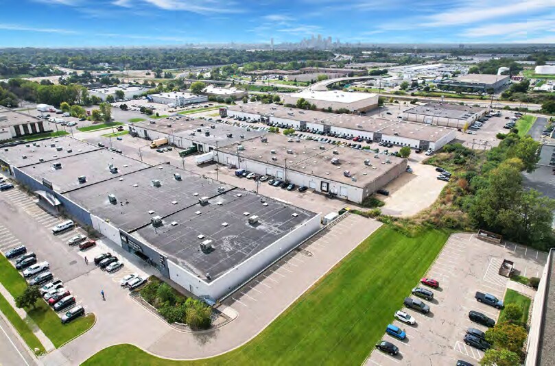 Primary Photo Of 1995 W County Road B2, Roseville Light Manufacturing For Lease