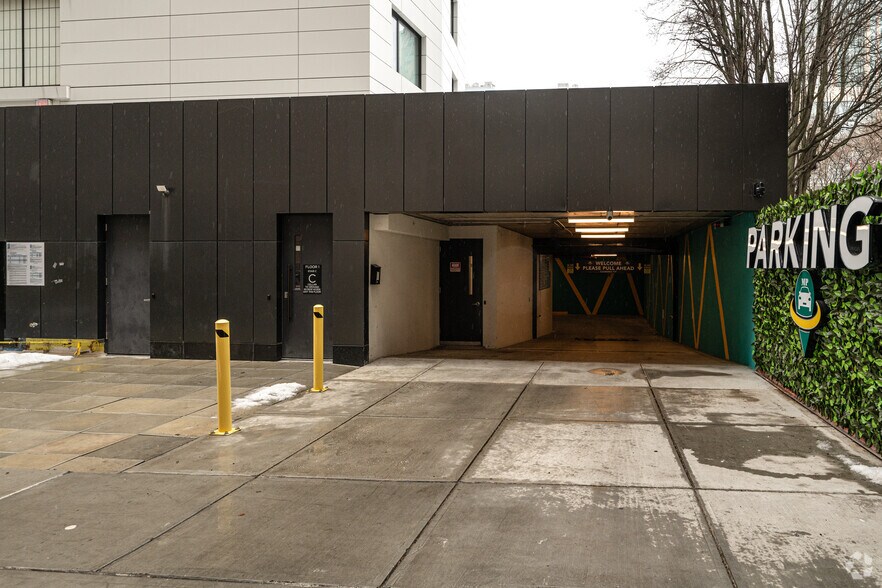 More Photos Of 22 Chapel St, Brooklyn Apartments For Lease