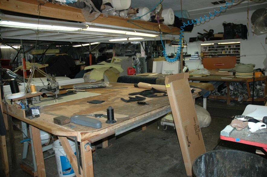 More Photos Of 4610-4612 Manhattan Beach Blvd, Lawndale Warehouse For Sale