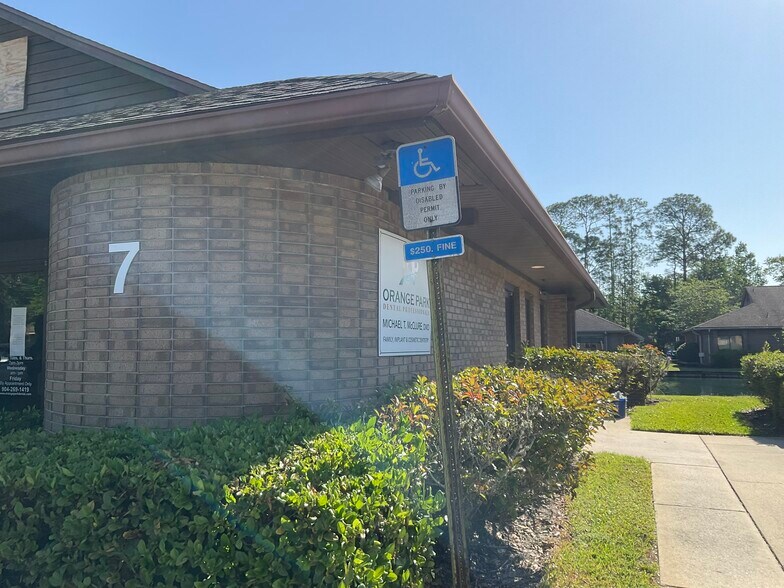 More Photos Of 1409 Kingsley Ave, Orange Park Medical For Sale