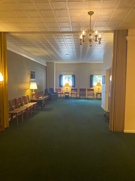 More Photos Of 268/270 Young St, Wilson Office For Lease