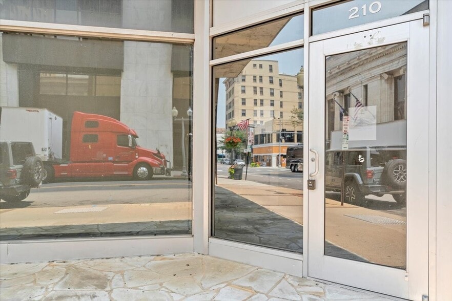 More Photos Of 210 S Jefferson St, Roanoke Loft Creative Space For Sale