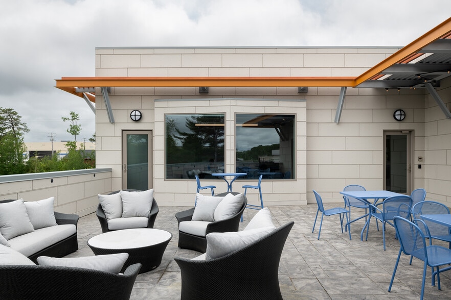 More Photos Of 150 Admiral Fitch Ave, Brunswick Office For Lease