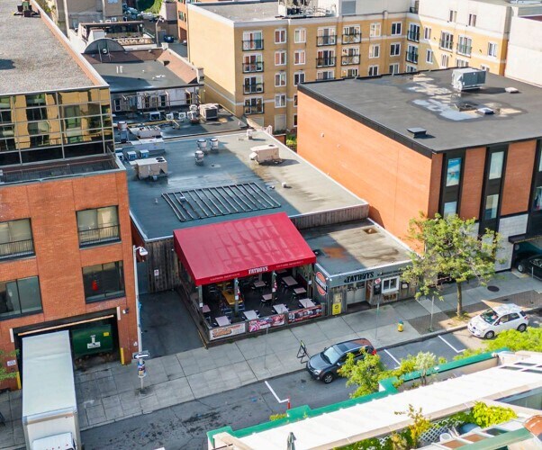 Primary Photo Of 34 Murray St, Ottawa Restaurant For Sale