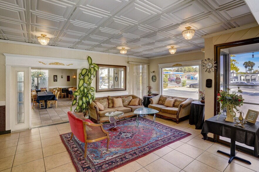 More Photos Of 733 N Mountain Ave, Upland Restaurant For Sale