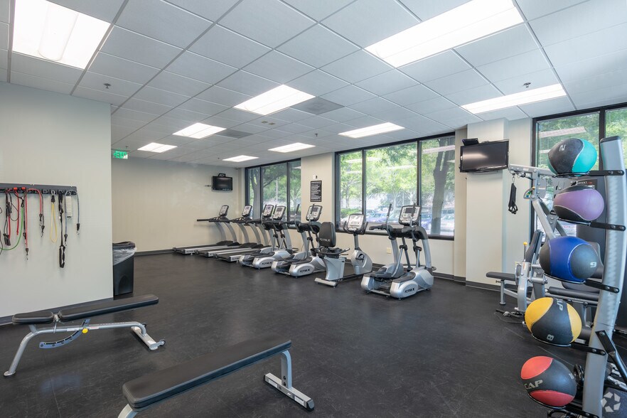 More Photos Of 1720 Windward Concourse, Alpharetta Office For Lease