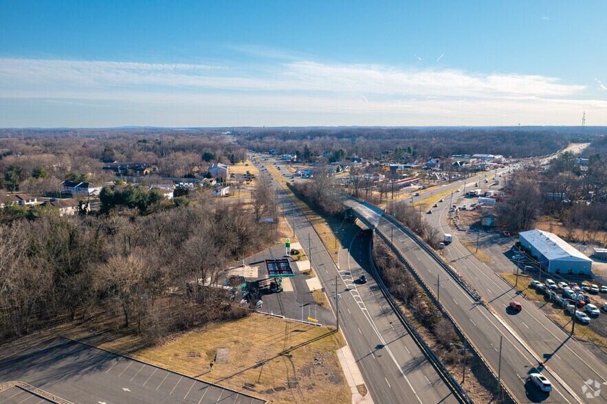 More Photos Of 231 US-206, Bordentown Service Station For Sale