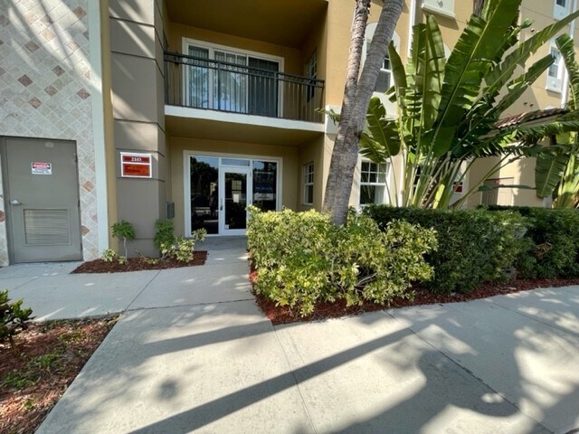 More Photos Of 1268 11th St, Sarasota Office For Sale