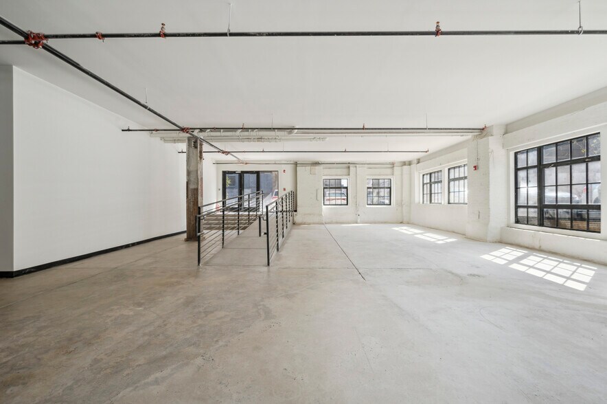 More Photos Of 2501 Oakford St, Philadelphia Apartments For Lease