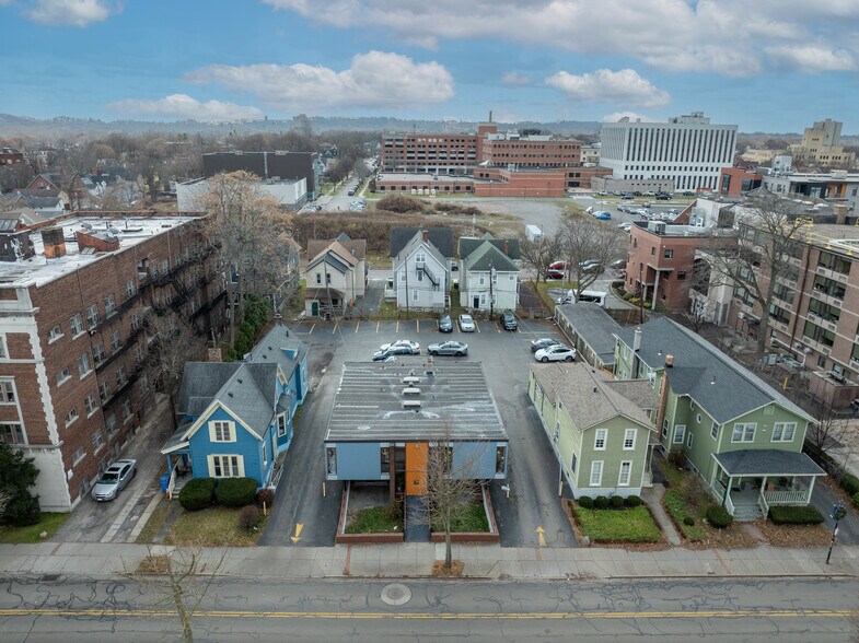 More Photos Of 71 Park Ave, Rochester Medical For Sale