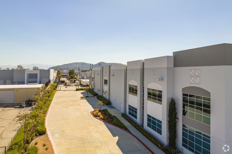 More Photos Of 11751 Industry Ave, Fontana Distribution For Lease