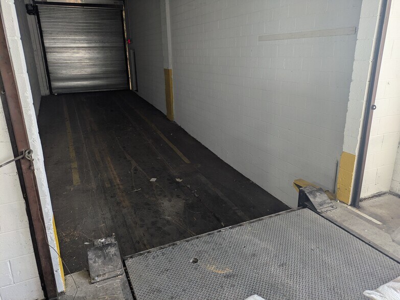 More Photos Of 868 Elston St, Rahway Manufacturing For Lease