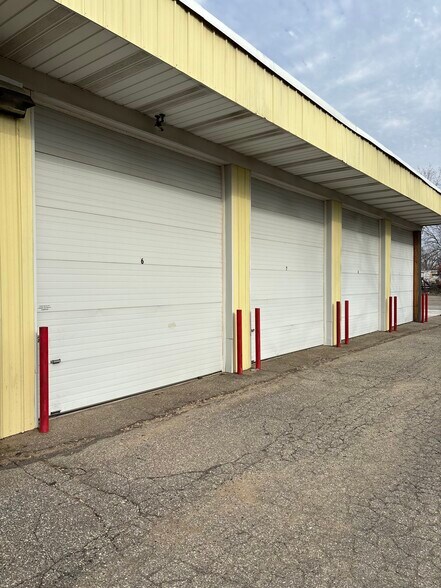 More Photos Of 2629 Prairie St SW, Wyoming Manufacturing For Lease