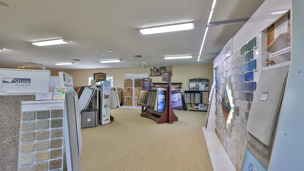 More Photos Of 4720 E Moody Blvd, Bunnell Freestanding For Sale