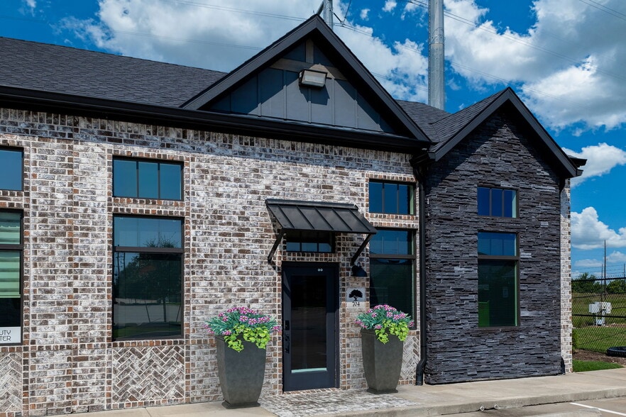 More Photos Of 2043 N Mason Rd, Katy Loft Creative Space For Sale