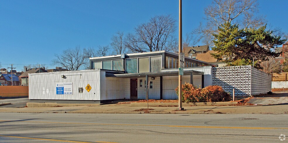 Primary Photo Of 3330 Troost, Kansas City Office For Sale