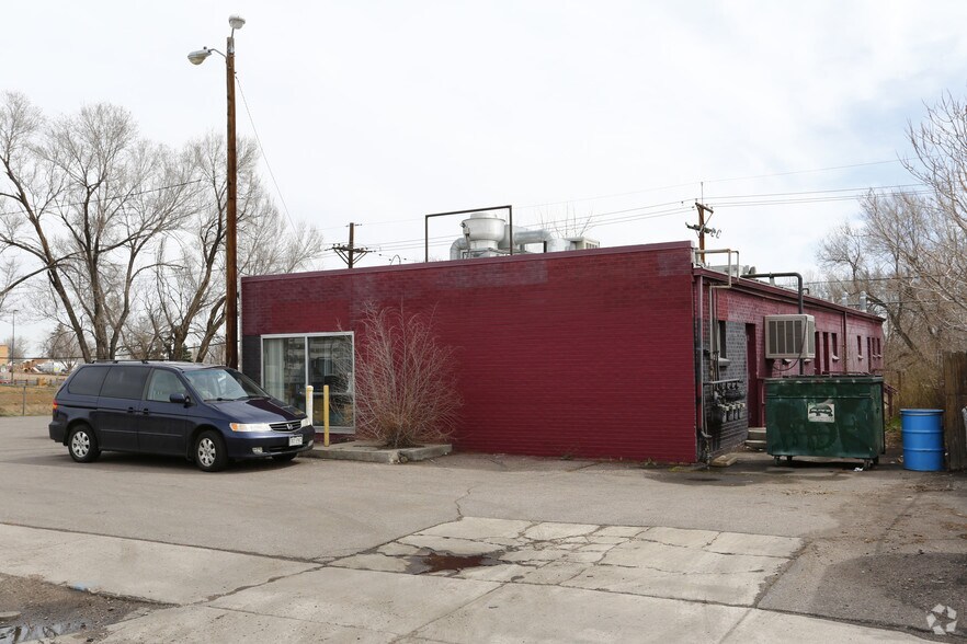 More Photos Of 530 Knox Ct, Denver Unknown For Lease