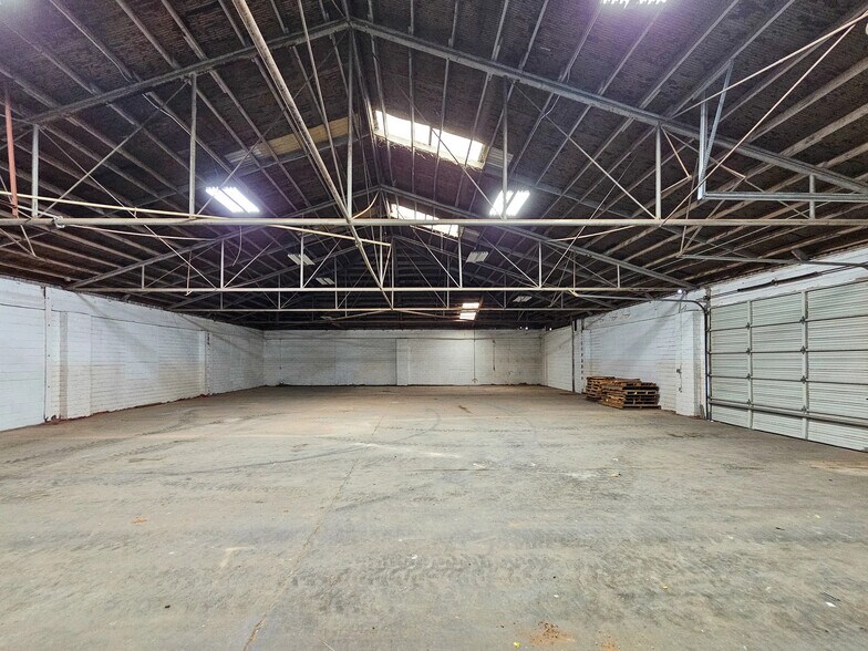 More Photos Of 110 CR 141, Sweetwater Manufacturing For Lease