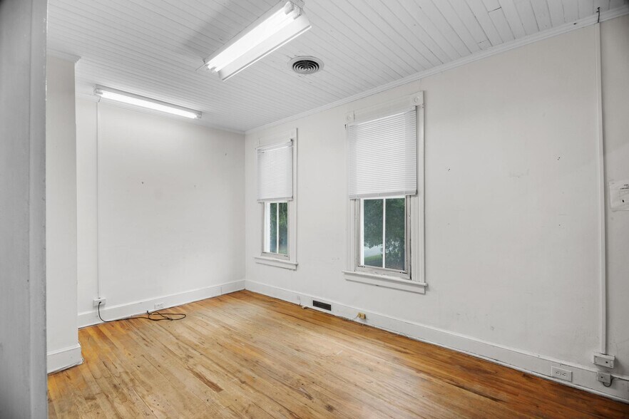 More Photos Of 105 Lancaster St SW, Aiken Loft Creative Space For Lease