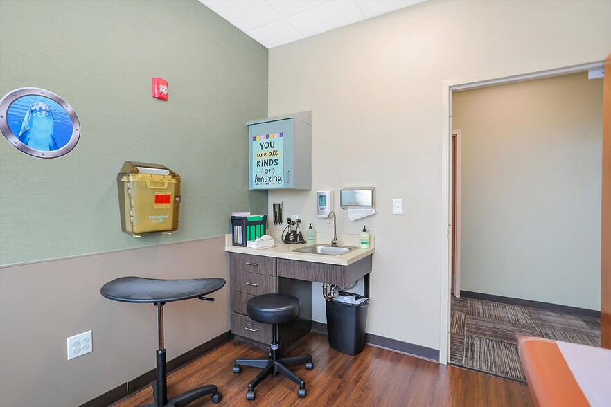 More Photos Of 1000 S US Highway 31, Greenwood Medical For Sale