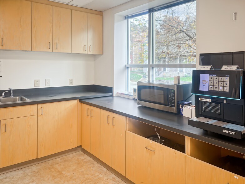 More Photos Of 400 Lydia St, Carnegie Coworking Space