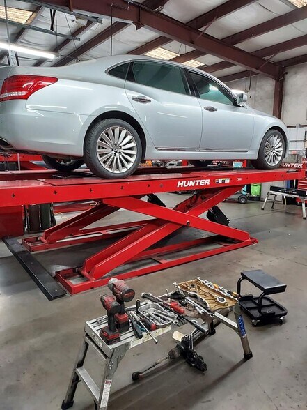 More Photos Of 301 N Logan St, Gaffney Auto Repair For Sale