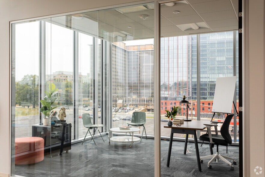 More Photos Of 12358 Parklawn Dr, North Bethesda Coworking Space