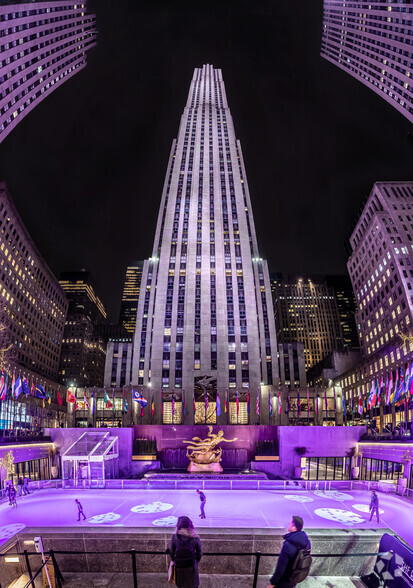 Rockefeller Plaza Ny