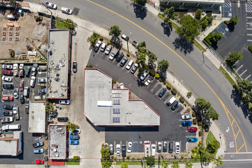 More Photos Of , Santa Ana General Retail For Sale