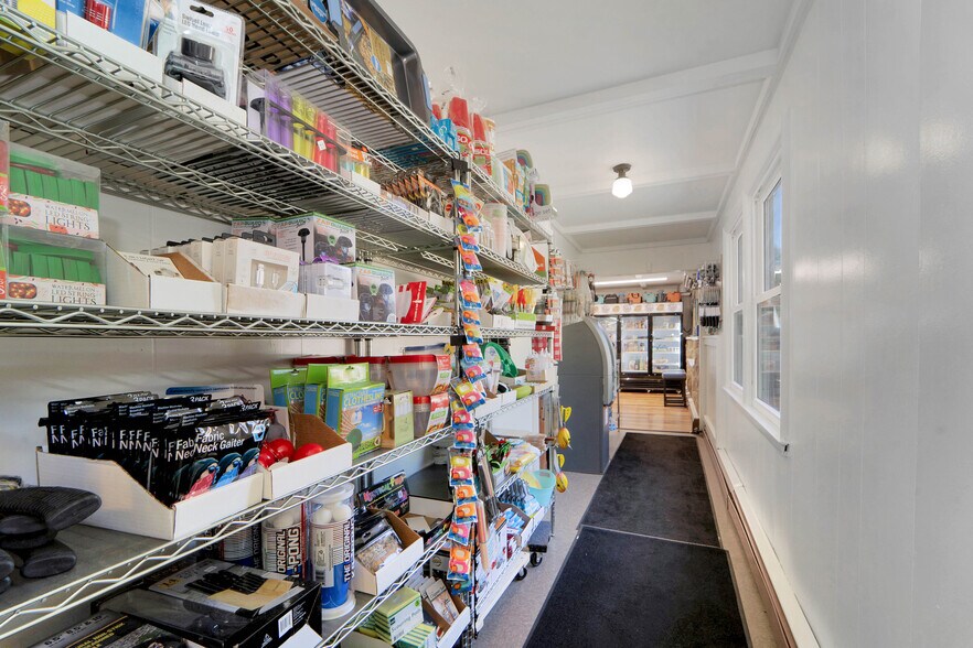 More Photos Of E6659 Wolf River Dr, Fremont General Retail For Sale