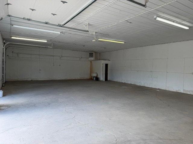 More Photos Of 18130-18134 NW Frontage Rd, Joliet Warehouse For Lease