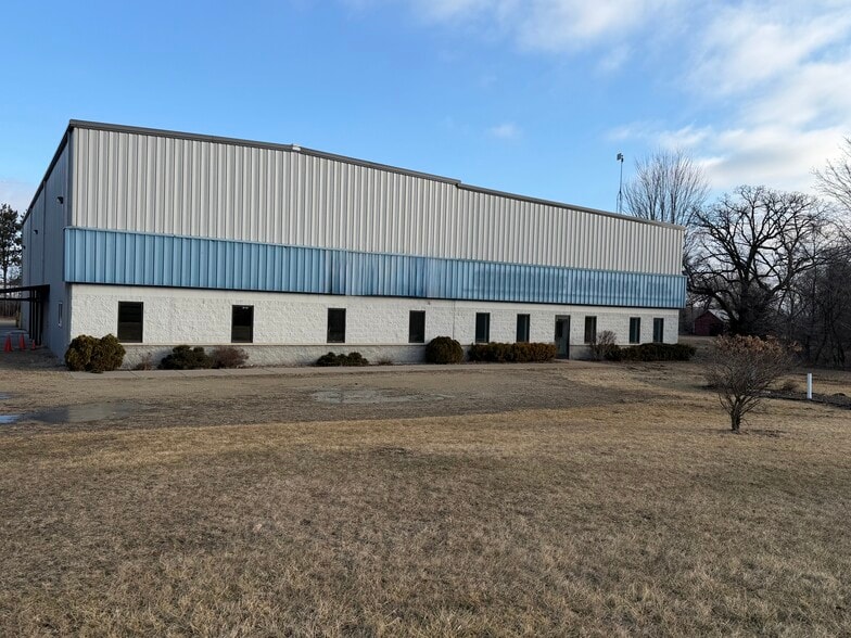Primary Photo Of 195 Wendt Dr, Waupaca Warehouse For Sale