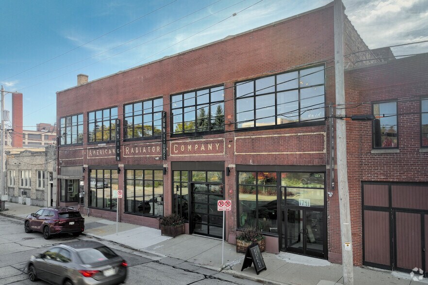 More Photos Of 1741 W Saint Paul Ave, Milwaukee Flex For Sale