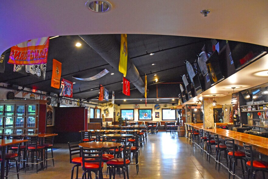More Photos Of 13101 Kuykendahl Rd, Houston Restaurant For Sale