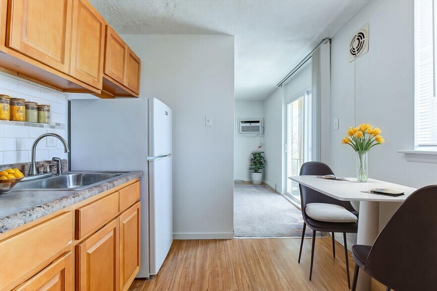 More Photos Of 400 N Black Horse Pike, Blackwood Apartments For Sale