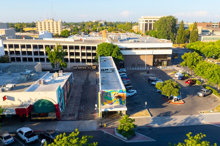 More Photos Of 918 10th St, Modesto Storefront Retail Office For Sale