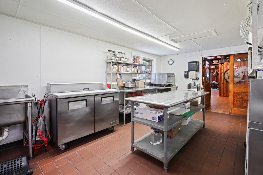 More Photos Of 5751 Hillside Resort Trl, Phelps General Retail For Sale