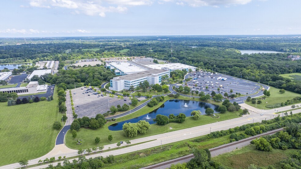 More Photos Of 1920 Innovation Way, Libertyville Manufacturing For Lease