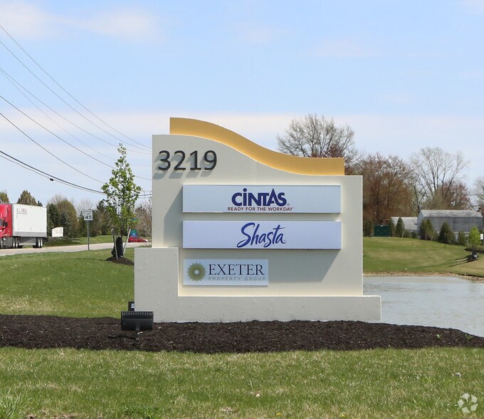 More Photos Of 3219 Rohr Rd, Groveport Warehouse For Lease