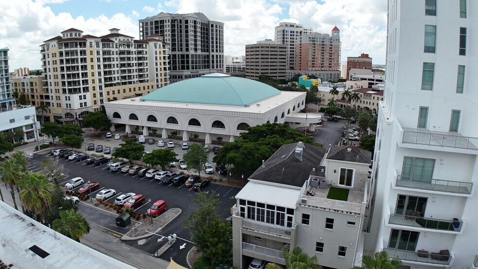 More Photos Of 1345 2nd St, Sarasota Office Residential For Sale