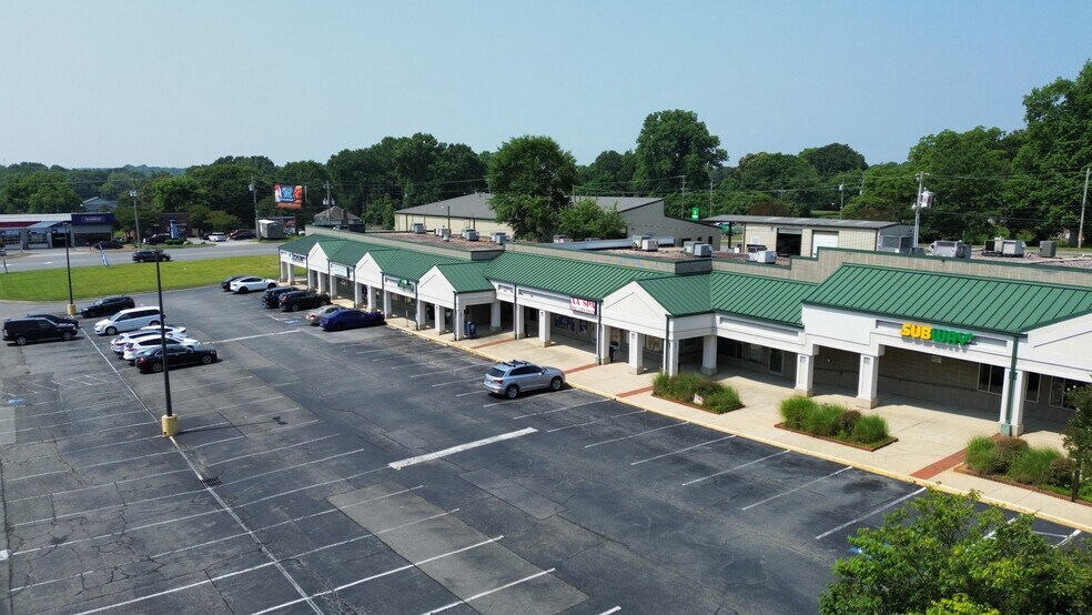 More Photos Of 230-254 E Garrison Blvd, Gastonia Storefront For Lease