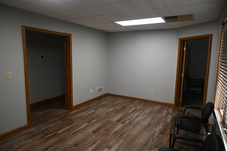 More Photos Of 190 S State St, Westerville Office For Lease